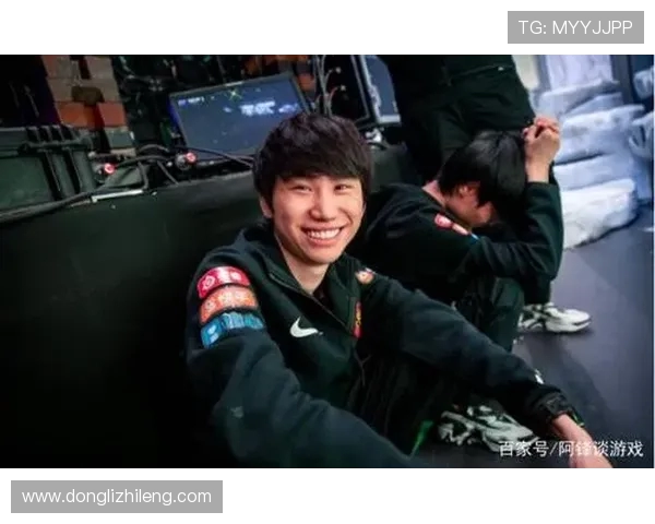 FPX在冠军杯积分榜中以79分稳居第一展现强大实力