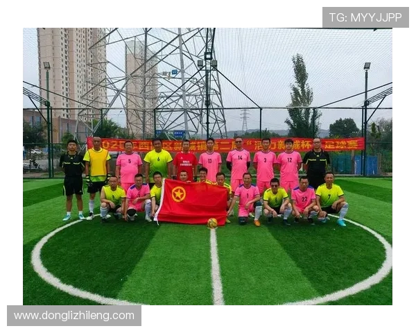 南京足球队团队协作的力量与魅力探讨 南京足球队团队协作的力量与魅力探讨