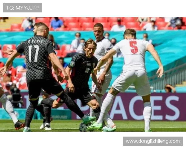 荷兰与英格兰对决主场之争谁能占据优势