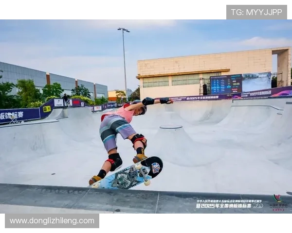 杨军亲自分享滑板技巧与心得体会助你快速提升滑板水平