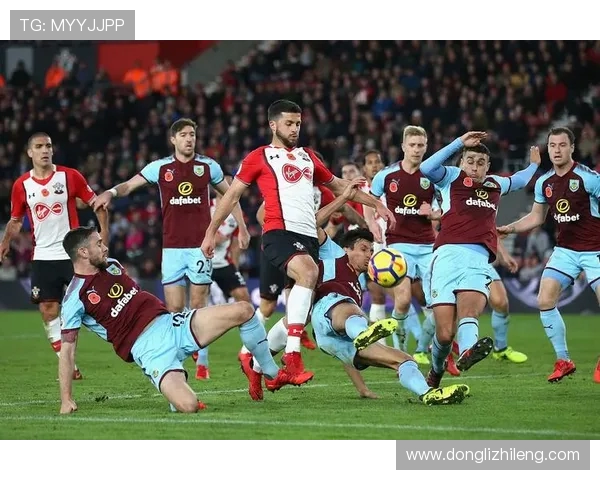 武汉羽毛球队在世界杯预选赛中以70分稳居积分榜首位展现强劲实力